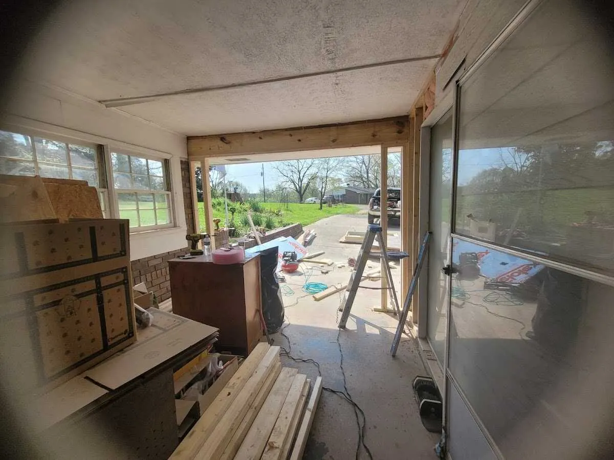 Air movers and dehumidifier for Drying & Dehumidification in Semmes